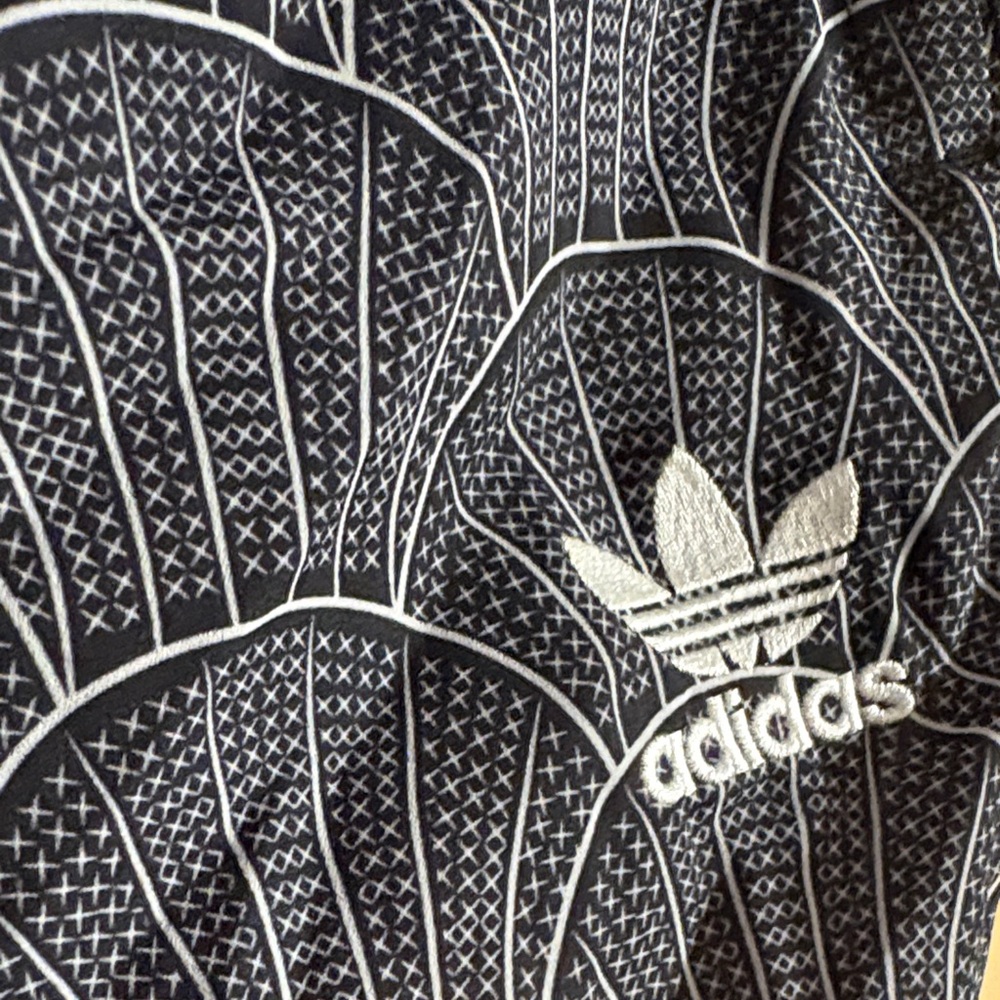 Adidas Women’s Black and White Pattern Sport Athletic Workout Pants Joggers - Picture 3 of 7